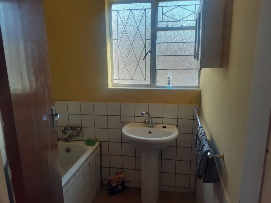 To Let 3 Bedroom Property for Rent in Cambridge West Eastern Cape